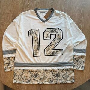 Broken Threads Jersey XL White And Camo #Y2K #streetwear #12 Football Jersey